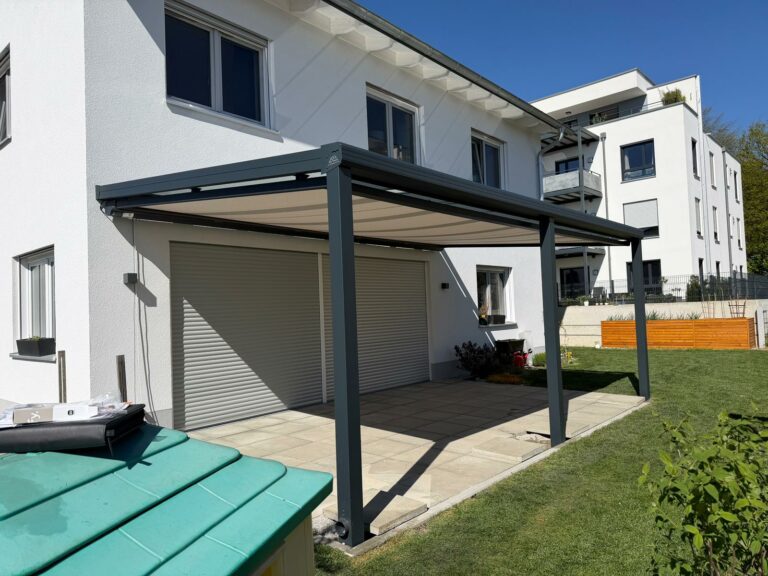 Penzing Terrassenüberdachung mit Markise in Anthrazit
