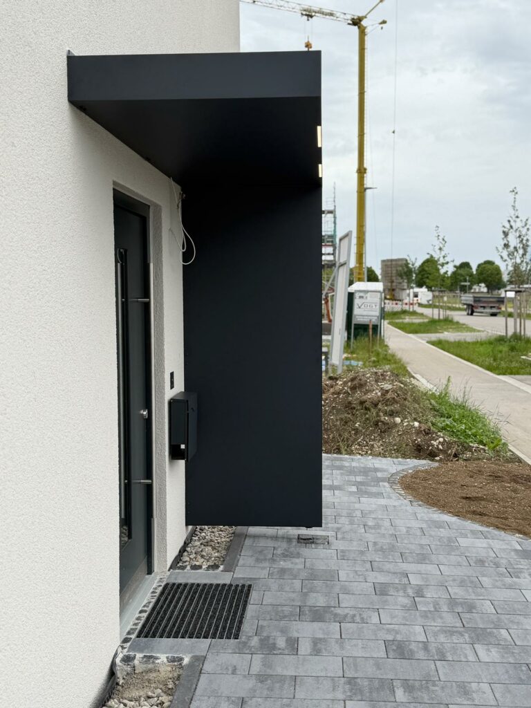 Eingangsüberdachun bzw. Vordach in Bobingen bei Augsburg